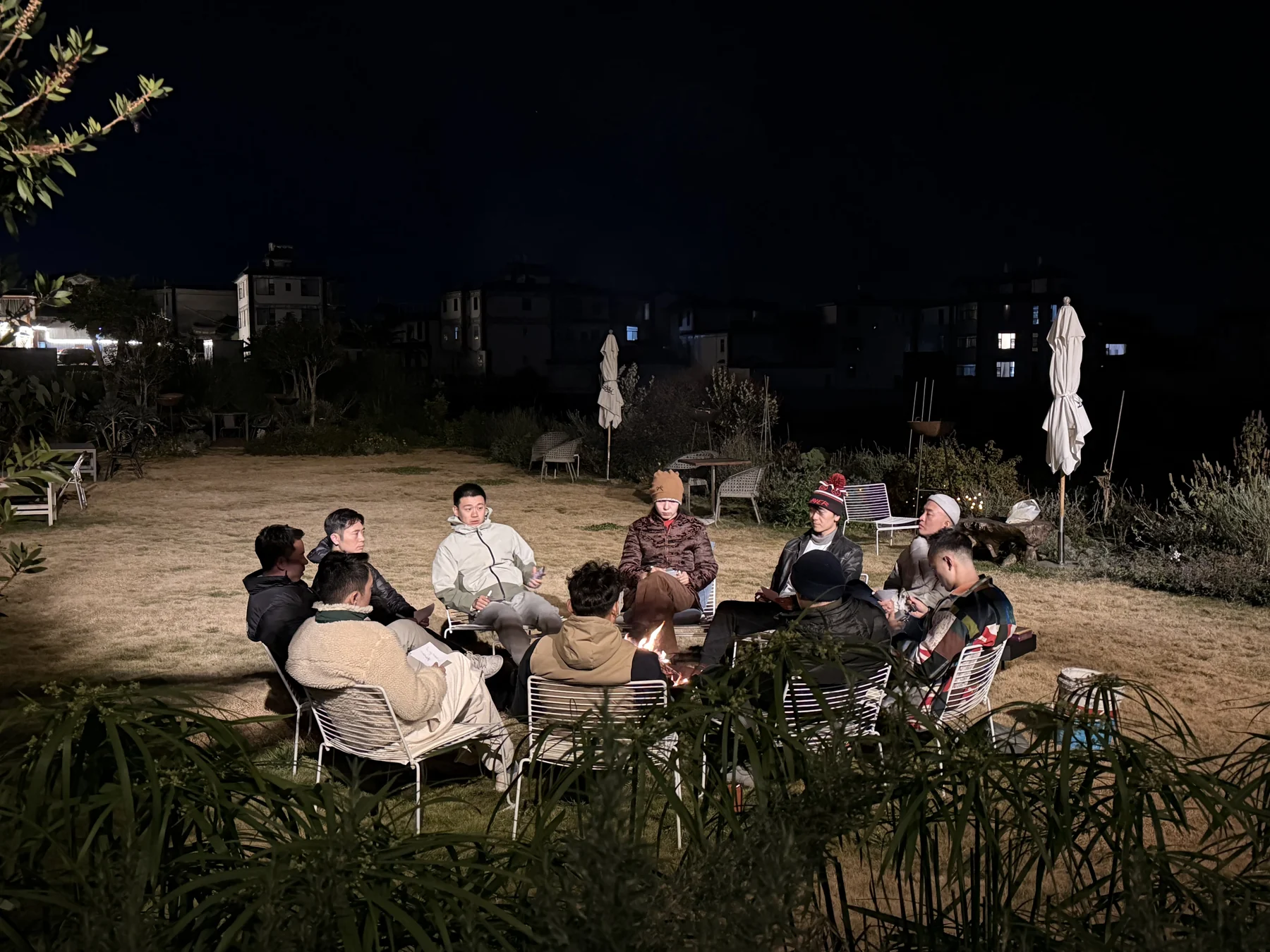 往期 Retreat，成员围坐交流